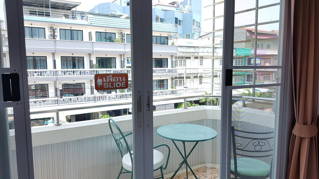 Cha-Am Fish Star Hotel Exterior photo